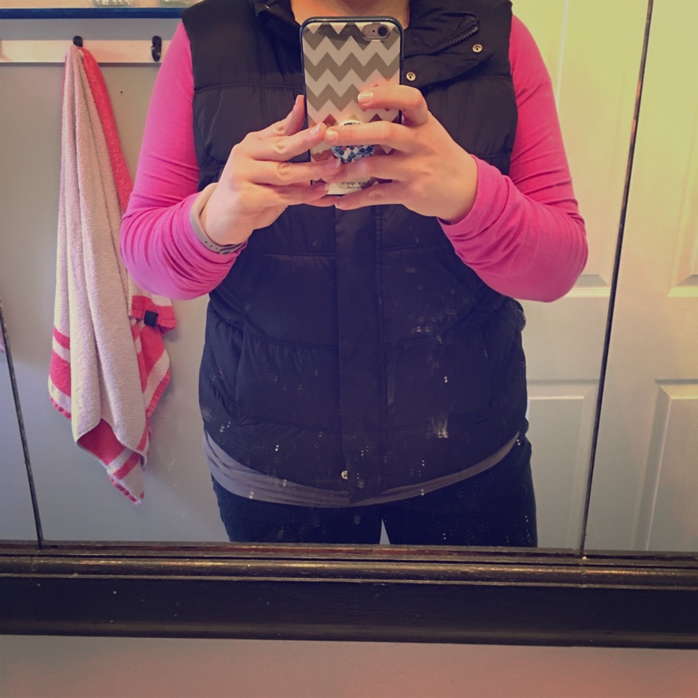 Black gap winter vest